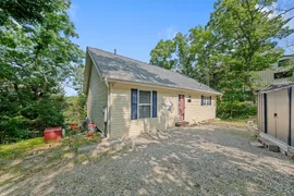 28 Cedar Dr, New Florence MO,
