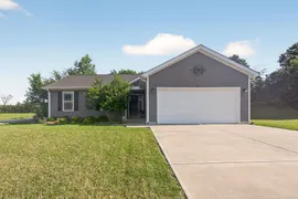 11 Round Table Ct, Winfield MO, 63389