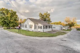 286 New St W, Kampsville IL, 62053