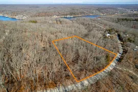 1.9 Acres, Morgan County, MO, Timberland