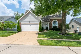 9921 Tesson Creek Estates Rd, St. Louis MO, 63123