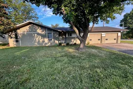 1702 Tomahawk Ln, Fort Scott KS, 66701