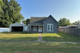 220 E Thompson St, Kahoka MO, 63445
