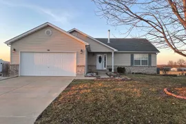 116 Hickory Trails Dr, Wright City MO, 63390