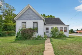 222 W St Louis St, Pacific MO, 63069